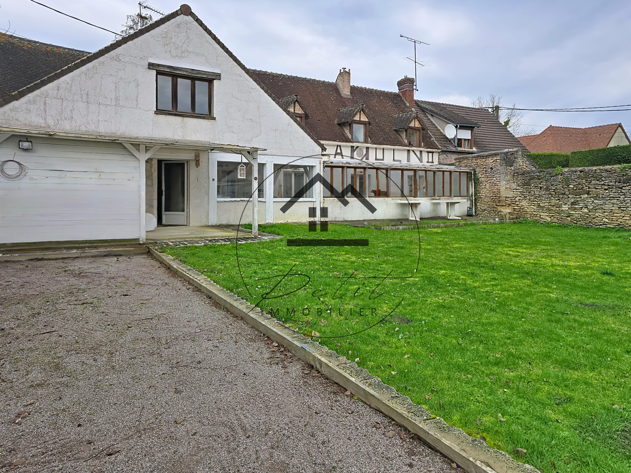 Maison 4 chambres avec véranda 47 m2   HEILLES
