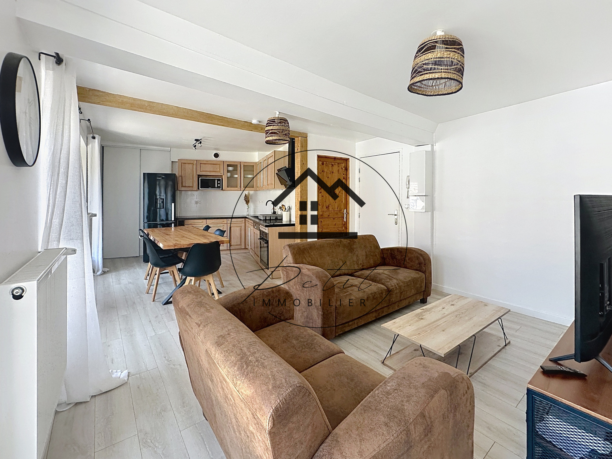 Duplex meublé 4 pièces avec parking à Clermont
